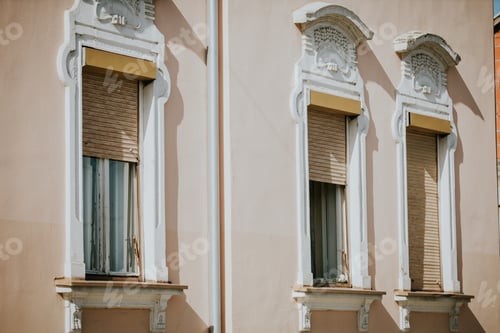 Preview: Arched glass windows set
