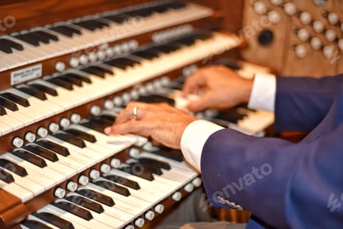 Preview: Music
Organist playing Handel’s