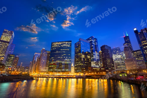 Preview: Chicago River skyline