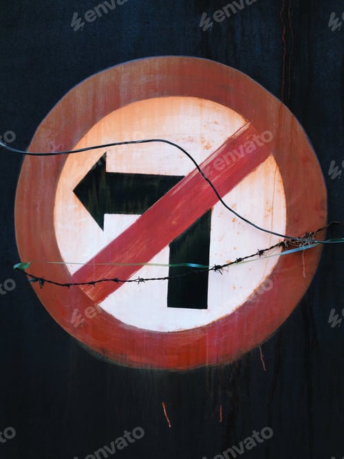 Preview: Road sign don' t turn left