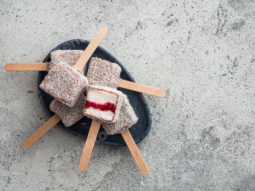 Preview: Lamington ice cream pops