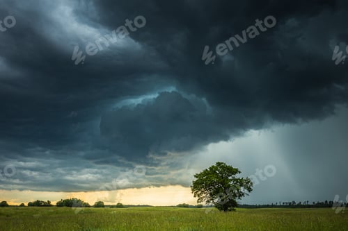 Preview: Supercell storm clouds with intense tropic rain