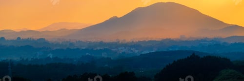 Preview: Distant mountains