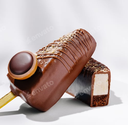 Preview: Delicious chocolate ice cream bars with creamy filling and crunchy toppings