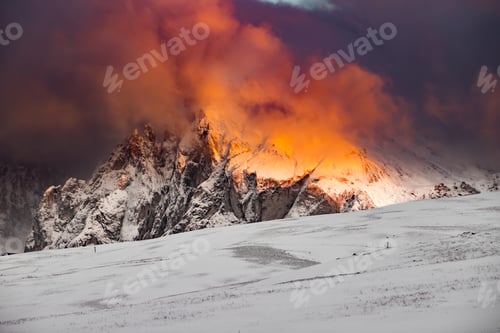 Preview: Amazing winter landscape at sunset in Alpe di Siusi, Dolomites, Italy - winter holidays destination