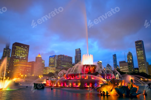 Preview: Chicago skyline and Buckingham Fountain