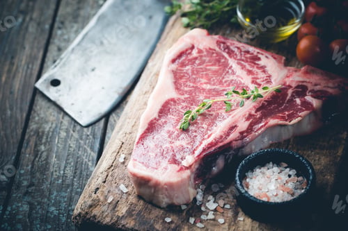 Preview: Raw T-bone Steak