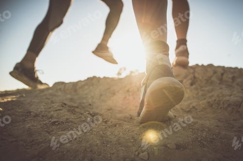 Preview: Couple running in los angeles canyons.