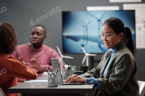 Preview: Employee networking against colleagues