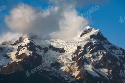 Preview: Amazing view of volcanic mountains around Skaftafellsjokull glacier.