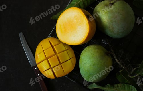 Preview: Ripe mango