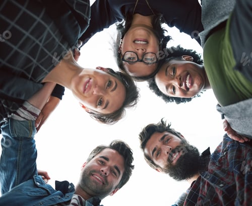 Preview: Happy to put their heads together