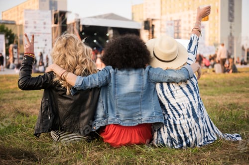 Preview: Biggest fans of the music group