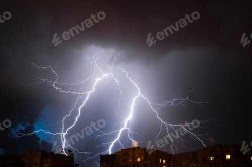 Preview: Bright lightning in the night sky