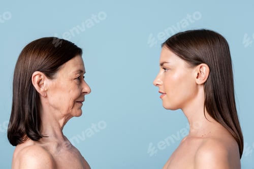Preview: Mother and daughter looking at each other