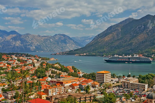 Preview: View of the Boko-Koto Bay from the old fortress wall