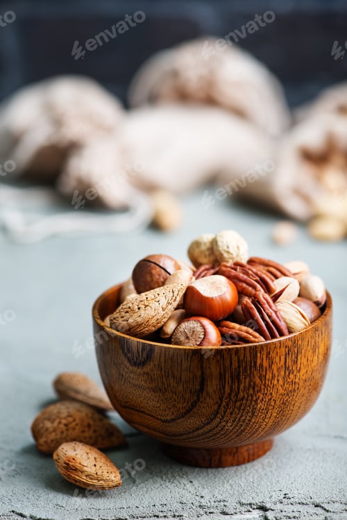 Preview: Nuts