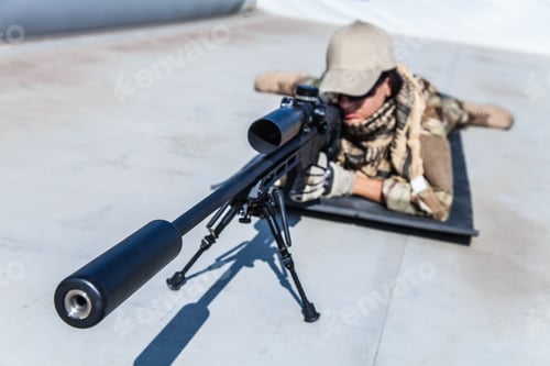 Preview: Sniper army woman