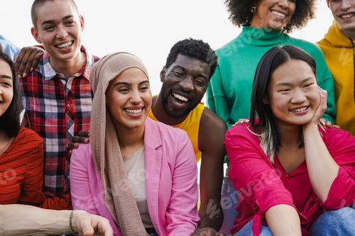 Preview: Group of multiracial people smiling in front of camera - Community and diversity concept