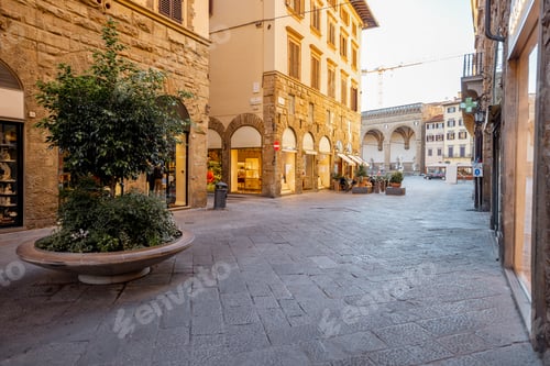 Preview: Morning view on empty streets in old town of Florence