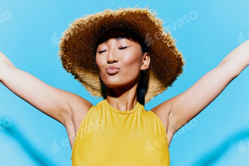 Preview: Fashion woman trendy portrait yellow beauty