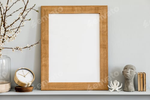 Preview: Minimalistic concept on the shelf