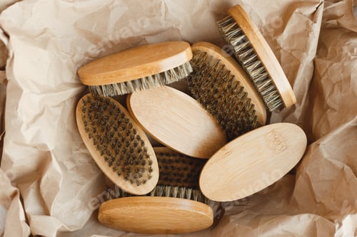 Preview: Plenty brushes for shoes or beard on crumpled craft paper