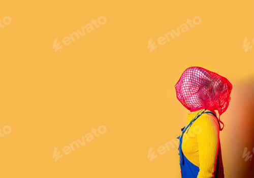 Preview: young woman wrapped on ecological bag