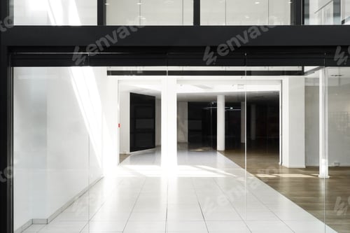 Preview: empty store or vacant shop