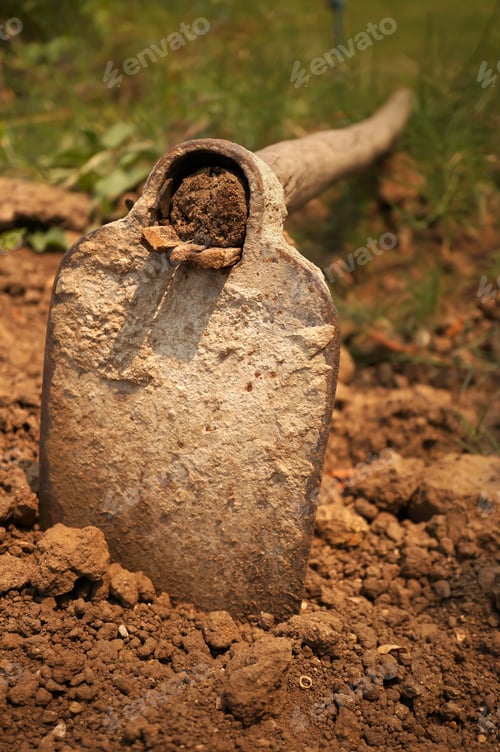 Preview: Shoveling With Spade For Soil Preparing