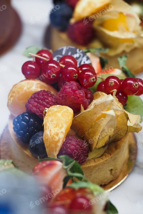 Preview: Berry citrus fruit tart on display