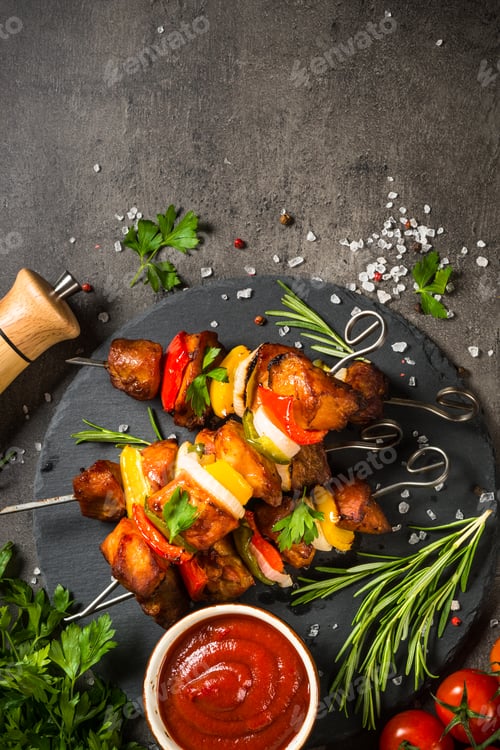 Preview: Shish kebab at skewers with vegetable