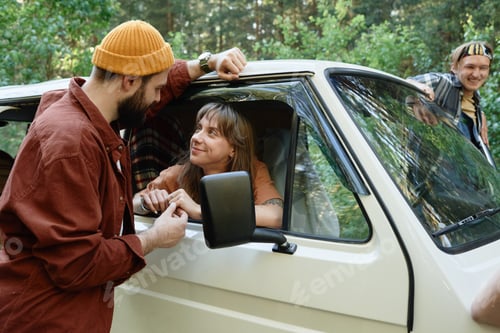 Preview: People travelling by car
