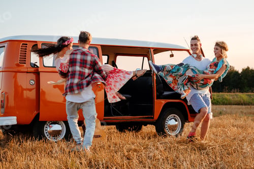 Preview: Hippie friends on a road trip