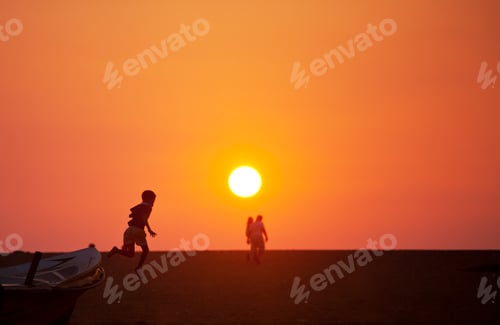 Preview: Family on the beach