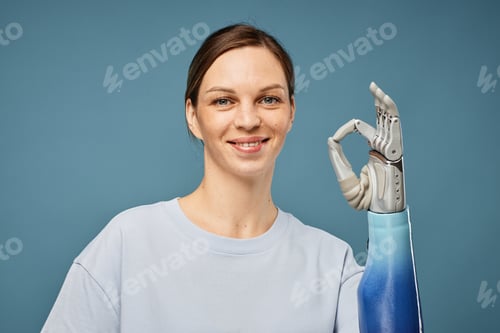 Preview: Joyful Woman with Bionic Hand