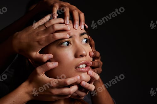 Preview: Theyre not my friends