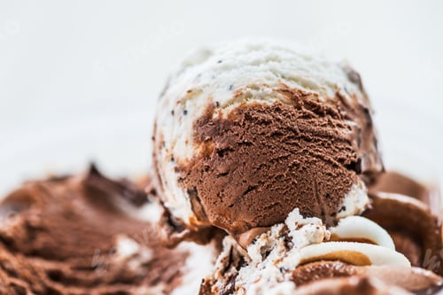 Preview: Vanilla and Chocolate Ice Cream