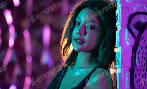 Preview: Asian young models pose for photoshoots, Women with the brilliant city lights theme