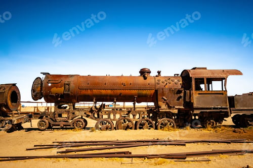 Preview: rusty steam locomotives in Bolivia