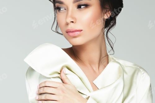 Preview: Asian glamour woman beauty make up portrait