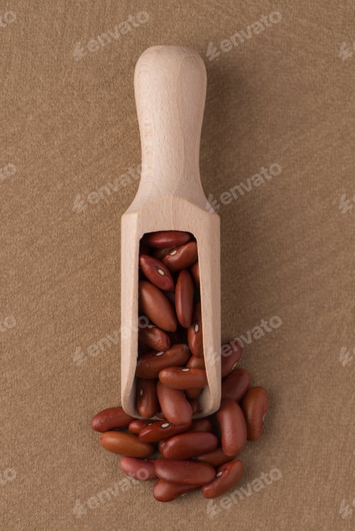 Preview: Wooden scoop with red beans