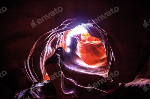 Preview: Upper Antelope Canyon, Navajo Nation Arizona