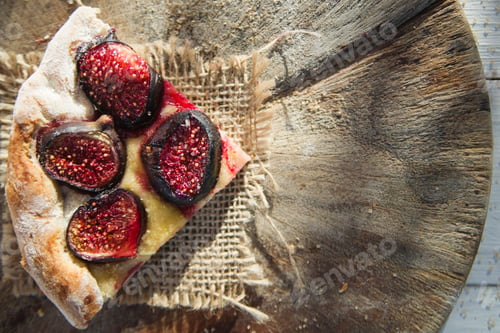Preview: Focaccia with figs