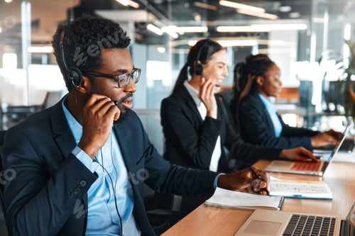 Preview: People working in a call center