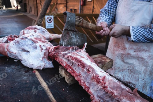 Preview: Pork meat cutting