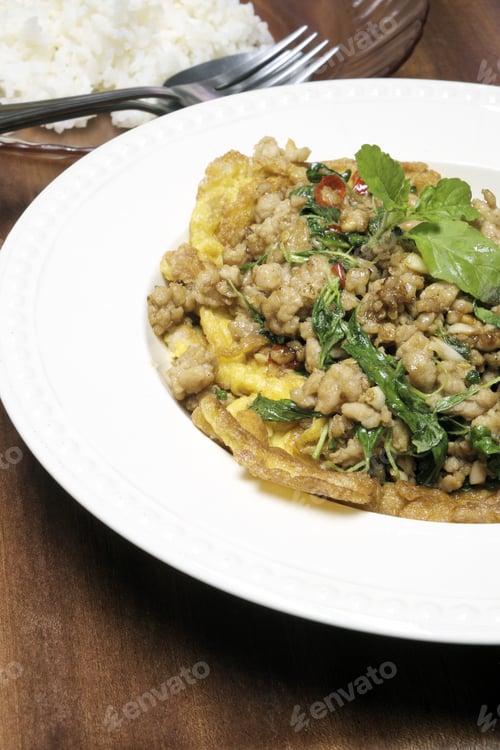 Preview: Fried Pork With Basil.