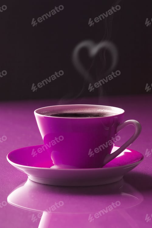 Preview: Love for coffee: aromatic brew with heart-shaped steam