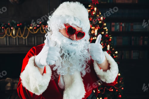 Preview: Santa claus portraits and lifestyle