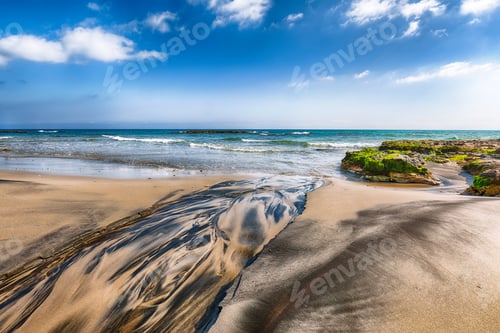 Preview: Picturesque seascape with white rocky cliffs, sea bay, islets and faraglion